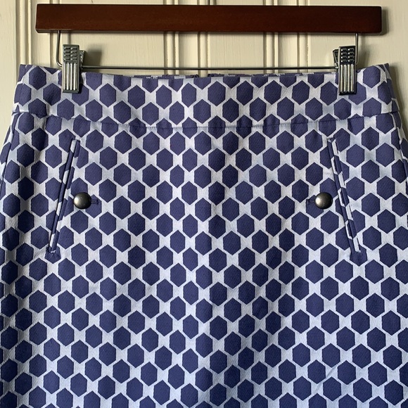 Loft Purple Geometric Short Lined Skirt Size 6P Like NEW - Picture 2 of 13